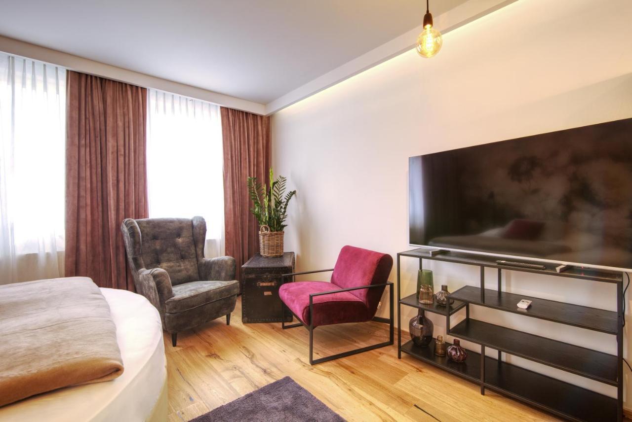 Kavenija Apartmaji - Free Parking マリボル エクステリア 写真